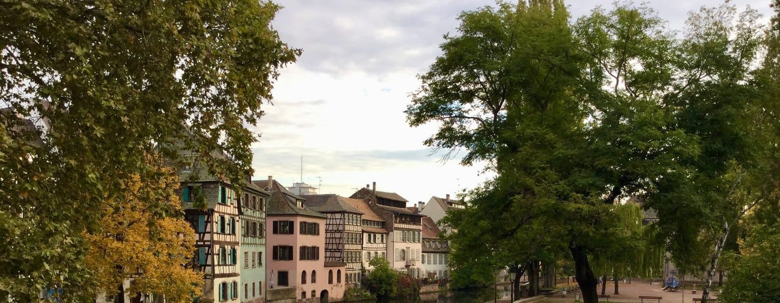 Les canaux de la Petite France à Strasbourg.